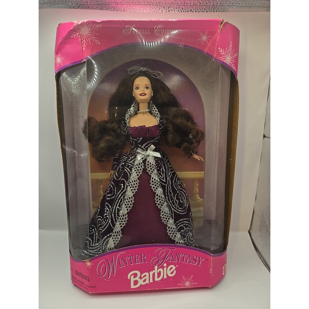 New Vintage 1996 Winter Fantasy Barbie Brunette Dressed Doll Special Ed‎ #17666